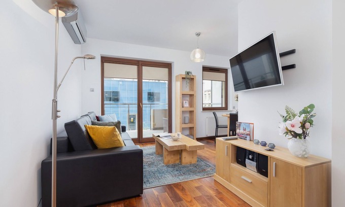 Krakow Apartamento | Kraków Błonia Apartment by Renters