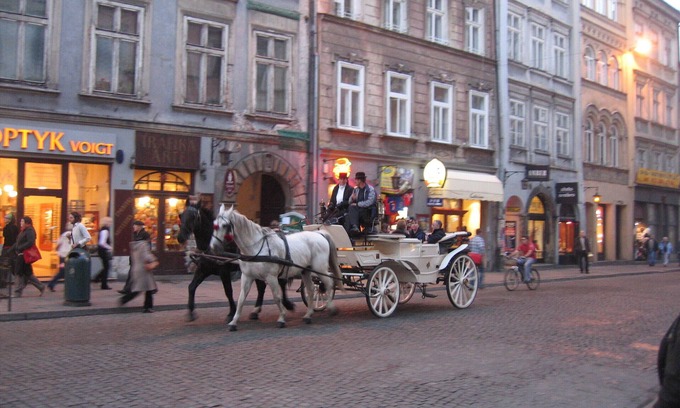 City Centre Apartamento | Cracovia: ALQUILER DE APARTAMENTO EN EL CENTRO DE CRACOVIA CAPITAL HISTÓRICA Y CULTURAL DE POLONIA ALQUILER DE NIZA CRACOVIA