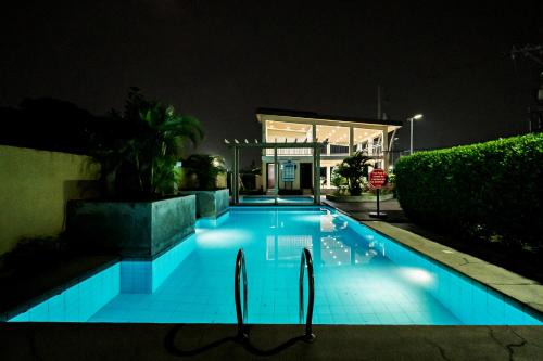 Talon Dos Apartamento | Kral Suite in Las Piñas