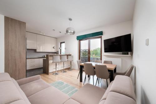 Zoliborz Apartamento | Krasińskiego Deluxe Apartment by BookingHost