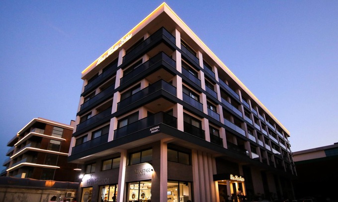 Karabaglar Hotel | Krem Marin Suits Otel