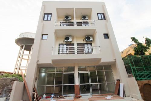 Vrindavan Hotel | Krishna Cottage, Vrindavan
