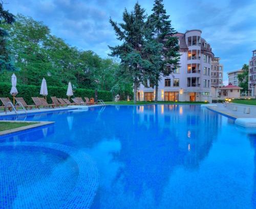 Saints Constantine and Helena Hotel | Kristel Hotel