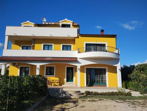 Gradina Casa | Krka Ivan