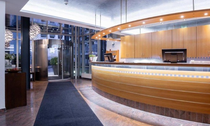 Hauptbahnhof Hotel | Kronenhotel