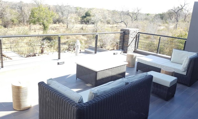 Hazyview Villa | Kruger National Elephant Point Lodge