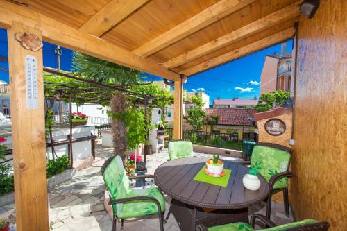 Crikvenica Casa | Kuća BORNA