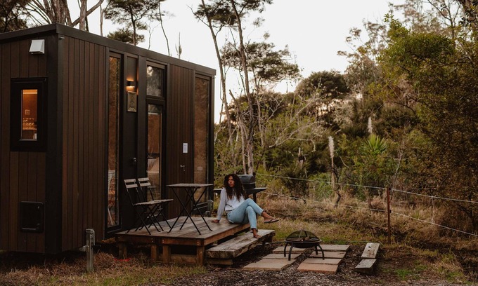 Rings Beach Casa | Kūaotunu Cabin 1 by Tiny Away