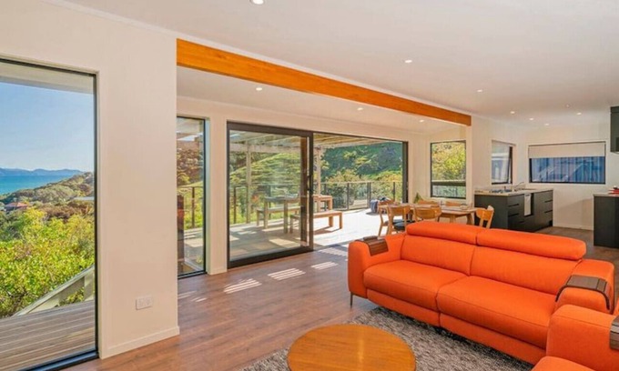 Kuaotunu Casa | Kuaotunu Escape - Privacy + Views + Luke's Kitchen, Cafe & Beach