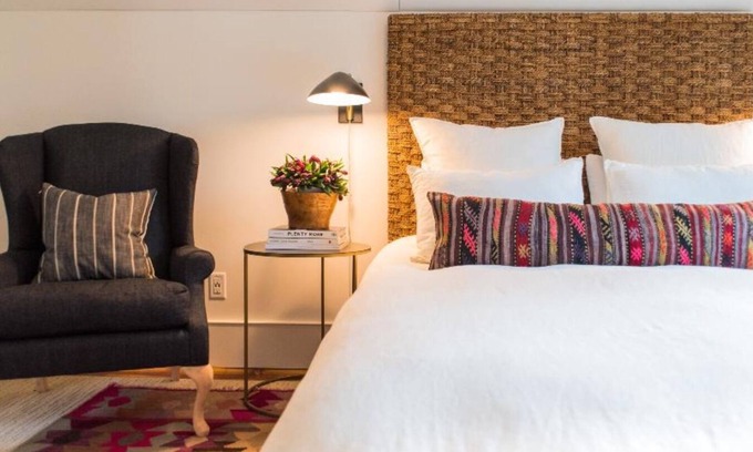 Jacksonville Casa | Kubli Haus - Suite #4 ~ Luxury, Style & Location, 1 block to Britt