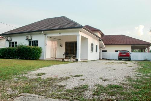 Sungai Buloh Casa | Kundang Villa @ Tasik Biru - 3 Bedrooms Bungalow