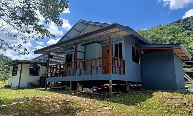 Pantai Barat Division Otro | Kuriou Lodge & Campsite