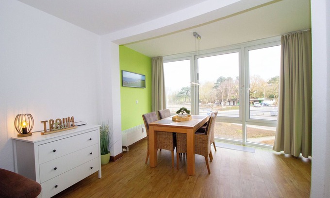 Doese Apartamento | Kurpark Residenz App.141 - 50m² vacation apartment in Döse with swimming pool and sauna