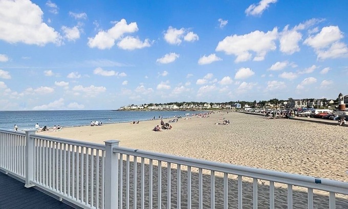 York Beach Casa | Kurtz Cottage - Y856 Brought to you by GetAway Vacations