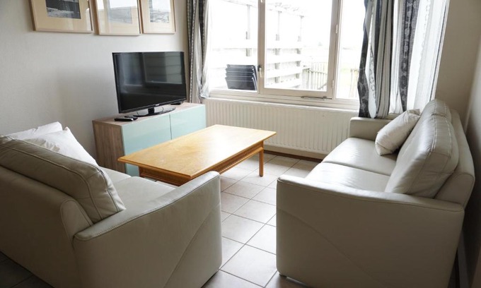 Nieuwvliet Casa | Kustverhuur, Oude manege Nieuwvliet, Nieuwvliet 3 - 9