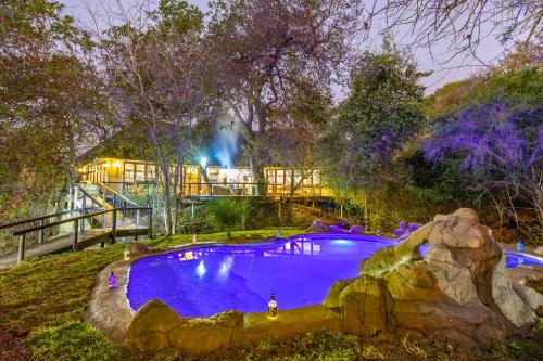 Thorny Bush Game Reserve Cabina | Kusudalweni Safari Lodge and Spa