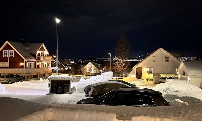 Tromso Apartamento | Kvaloysletta - 2 Bed Apartment - Free Parking