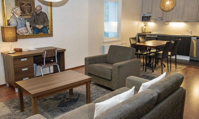 Ikaalinen Casa | Kylpylä-hotelli, kekkosen sviitti, room by Interhome