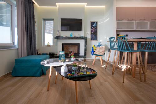 Kokkini Chani Casa | Kyma Suite