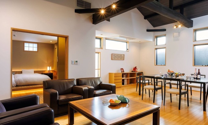 Nakagyo Ward Hotel | Kyoyado USAGI Maisonette Holiday House OIKE / Kyoto Kyōto