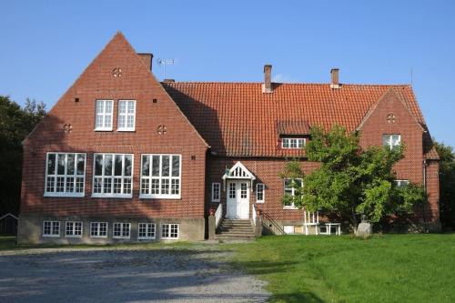 Gislov Apartamento | Lärarinnabostad i vacker byskola