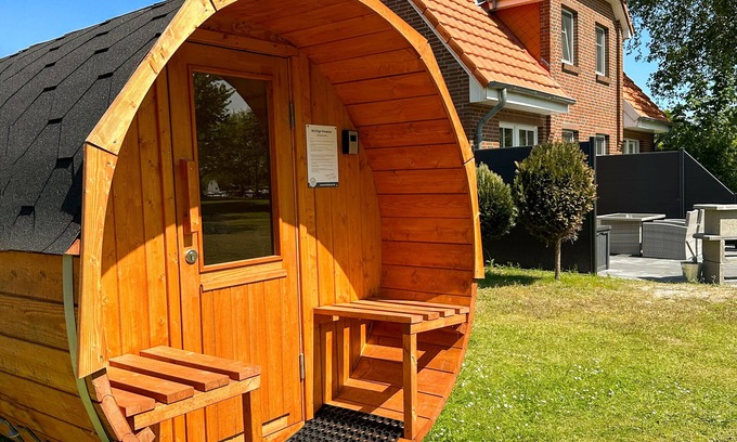 Tannenhausen Casa | Lüttje Huck Ferienwohnung 4 - mit Sauna & Seeblick