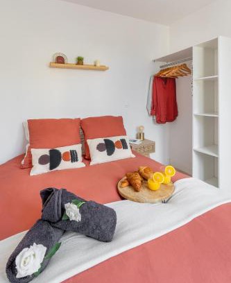 Clermont Apartamento | L'écrin des Bois - Proche aéroport Beauvais, Chantilly, forêt de Hez-Froidmont, parking public gratuit, Wifi & Netflix
