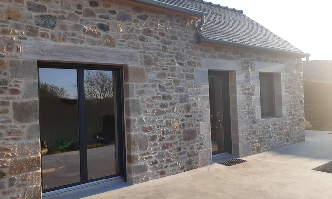 Plevenon Casa | L'écurie gite à la ferme 2 steps from the sea