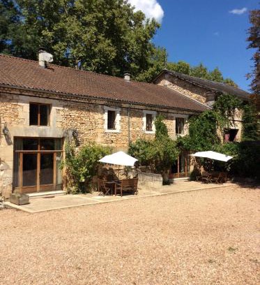 Saint-Pierre-de-Cole Casa | L'écurie Gite