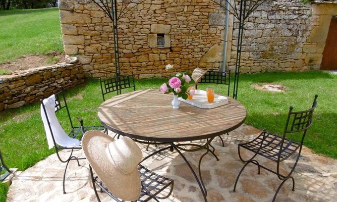 Prats-de-Carlux Casa | L'énéa, 5-person character house with pool access