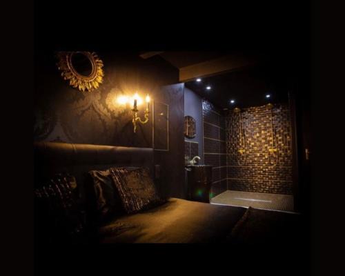 Roquecor Casa | L'évéa Suite Romantique Spa & Sauna