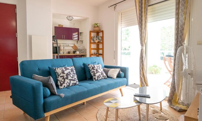 Les Abymes Apartamento | L'île au paon - Appartement T2 avec piscine et parking