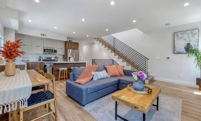 Sherman Oaks Apartamento | L.A Haven Spacious Townhome