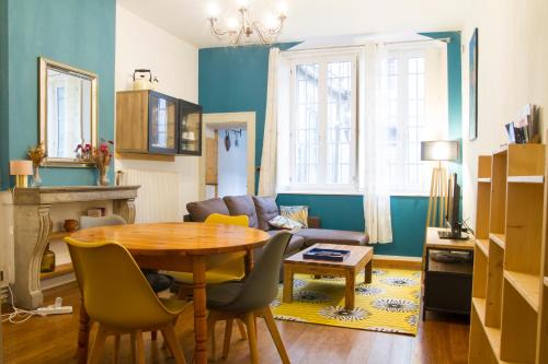 Besancon Old Town Apartamento | L'air du temps - Centre historique Wifi TV