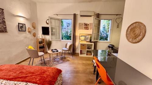 Aix-en-Provence Historic Centre Apartamento | L'AIXCAPADE studio cosy centre historique