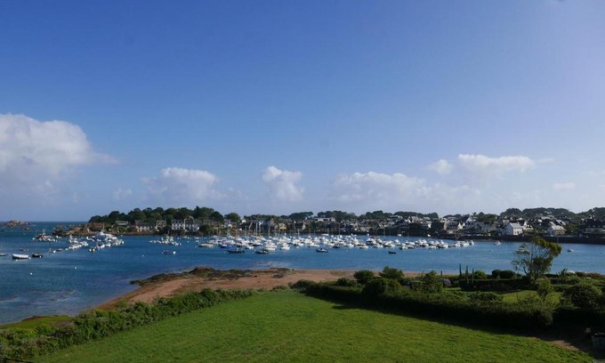 Perros-Guirec Hotel | L'Albatros