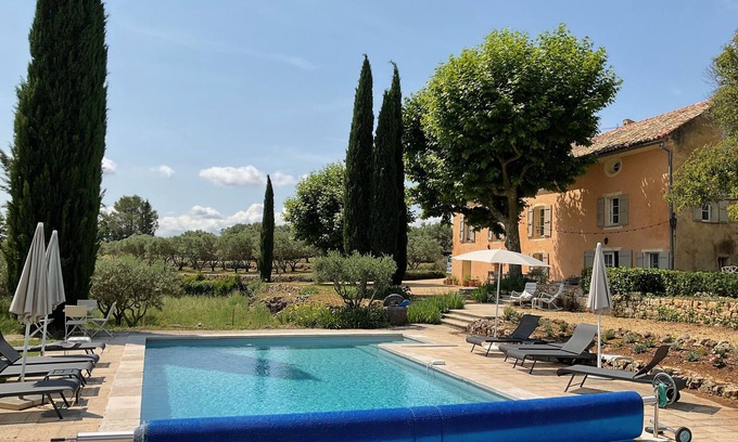 Cotignac Chalet De Esquí | L'Alérie, magnificent Provencal bastide, charm and tranquility, swimming pool and private tennis court