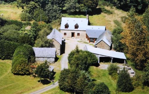 Saint-Mars-sur-la-Futaie Casa | L'Angeberdière