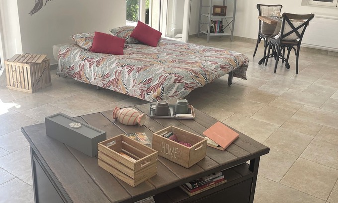 Paradou Cama Y Desayuno | L'Appart-Thé - Discreet charm in the heart of Alpilles