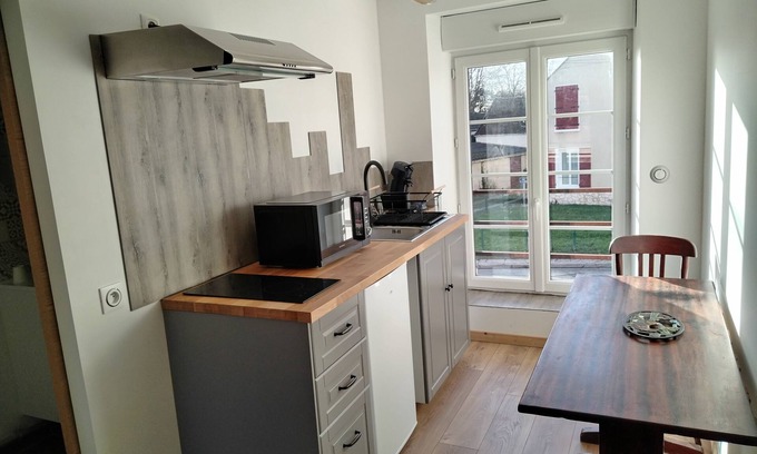 Saints Apartamento | L' ART offers you its studio 5min from coulommiers
