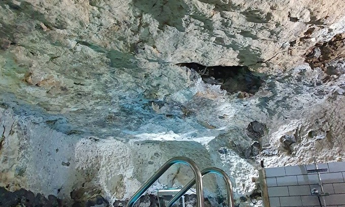 Chateaudun Casa | l Atypique Avec sa Piscine Chauffée Interieure Troglodyte