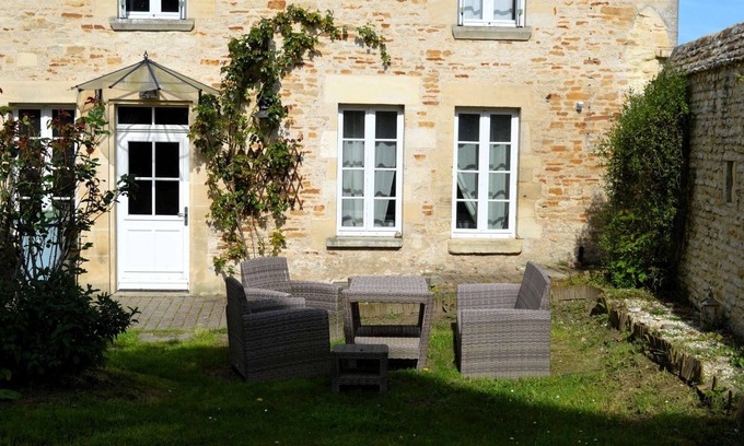 Cairon Casa | L'auberge du Lavoir, Maison en Pierres Avec Jardin