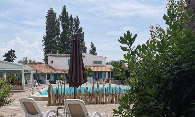 Saintes-Maries-de-la-Mer Hotel | L'Auberge Camarguaise