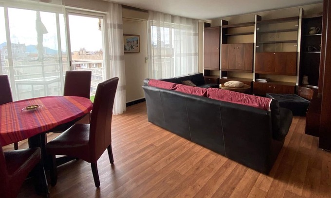 Baille Apartamento | 'L'Authentique' Gran piso familiar en el barrio de la Baille