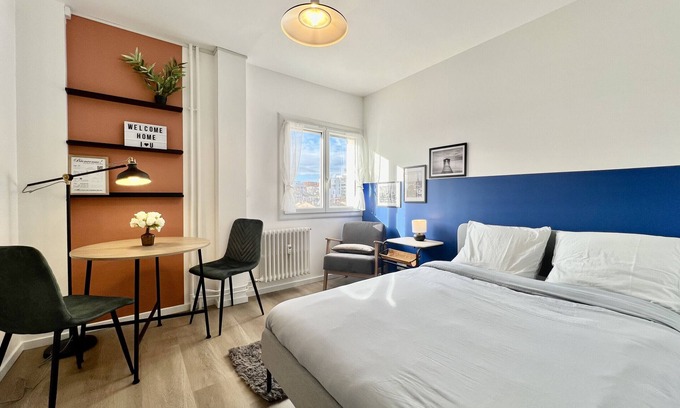 Fontaine-Bayonne-Cartoucherie Apartamento | L'Azur - Studio Cozy proche tram & centre-ville