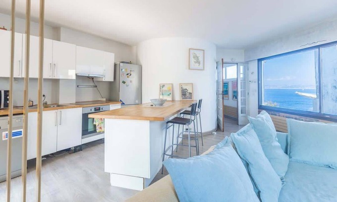 7th Arrondissement Casa | L'escapade Méditerranéenne