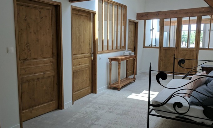 Saint-Colomb-de-Lauzun Villa | L'Estanguet, Encanto y piscina, 6p en Périgord, 125m2