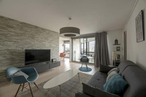 Bourg-l'Eveque Apartamento | L'Etoile