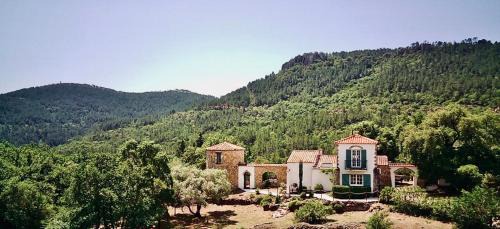 Bagnols-en-Foret Cama Y Desayuno | L’Hacienda Maison d’hôtes