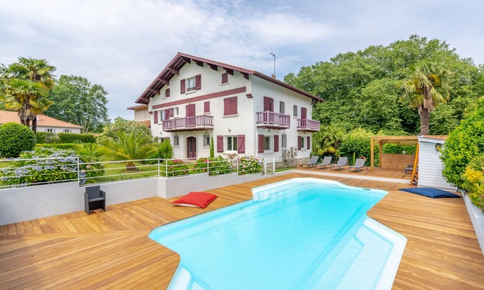 Ustaritz Villa | L'hacienda / Ustaritz / Large pool villa